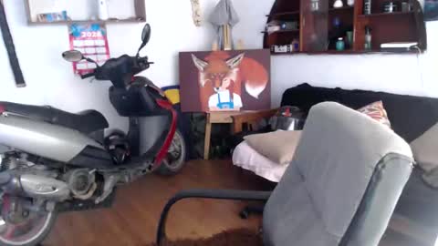 oliver_laid_2023 online show from May 16, 7:56 pm