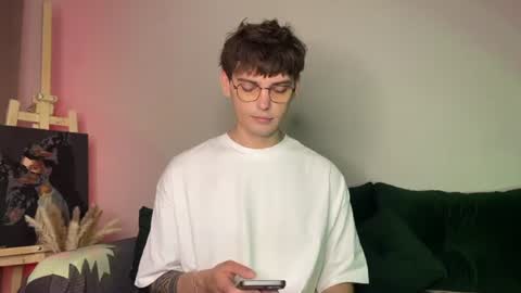 oliverlawrence online show from June 18, 9:53 pm
