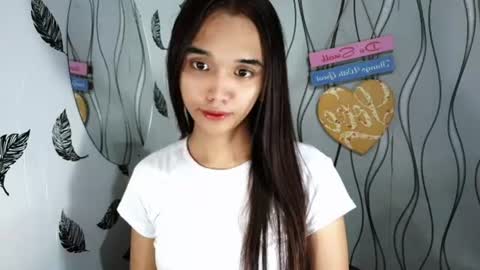 NICOLE online show from June 21, 2:01 pm