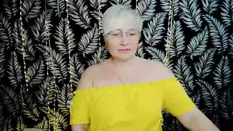 Kelly online show from May 25, 11:27 am