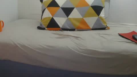 olover online show from July 9, 2:04 am