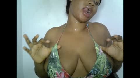 oneofdbestchubbygaloncb online show from May 1, 2:27 am