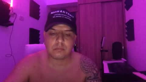 paisaexotico online show from May 6, 11:11 pm