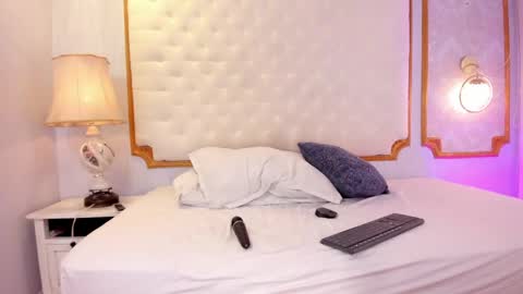 pamela_johnsonn online show from May 4, 6:36 pm
