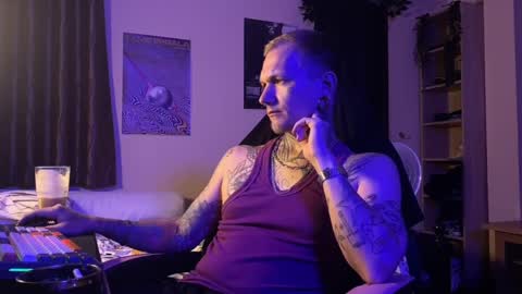 Paul online show from May 10, 5:30 pm