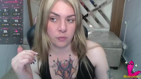 Paula online show from May 11, 12:45 pm