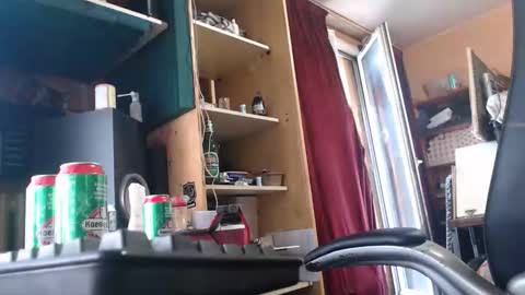 pc8474408 online show from May 17, 5:00 pm