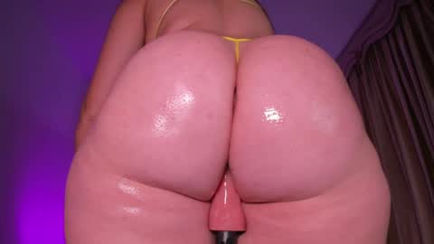 Perla online show from May 6, 3:34 am