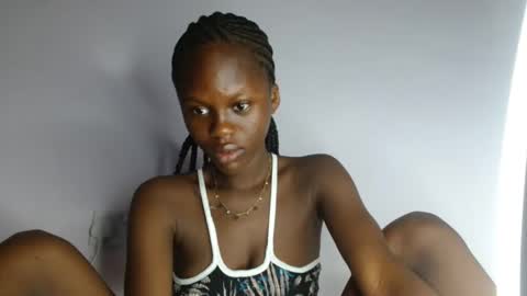 petitgirl88 online show from June 5, 5:03 am