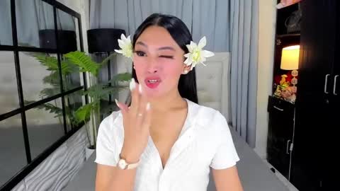 phenomenal_ivy online show from May 28, 2:48 pm