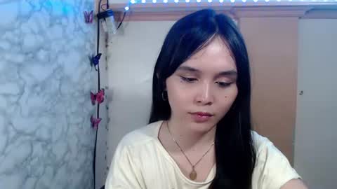 Ms Pia online show from April 21, 1:42 am