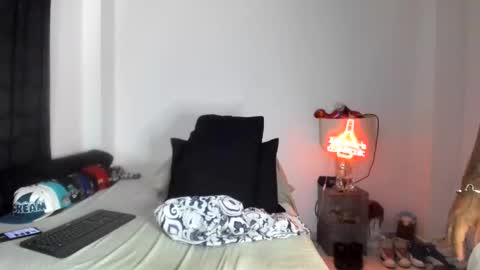pikoro_gomez online show from May 27, 1:57 am
