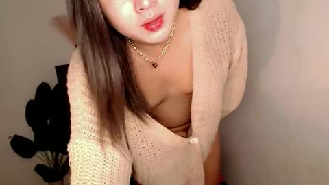 Ivy Morningstar online show from May 13, 1:37 am
