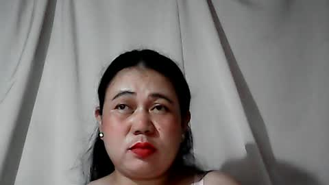 pinaymama12345 online show from July 12, 10:46 pm