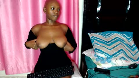 pinkdomina01 online show from June 24, 7:43 pm