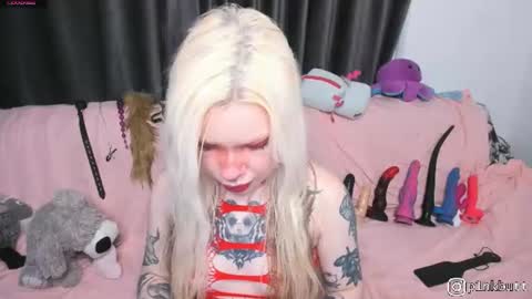 Helen Goat online show from July 30, 4:35 am