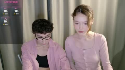 Li long hair and Ru short hair online show from June 19, 8:15 pm