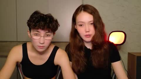 Li long hair and Ru short hair online show from May 27, 6:38 pm