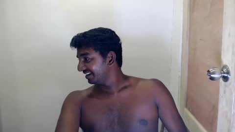 rayvienn online show from July 31, 2:07 pm