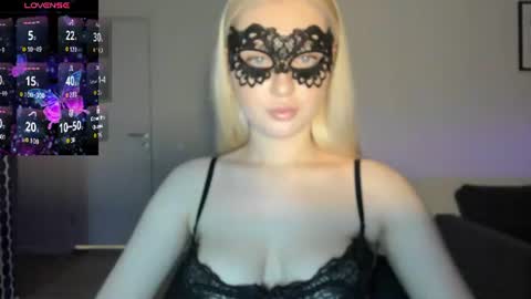 polly_skil online show from June 14, 7:49 pm