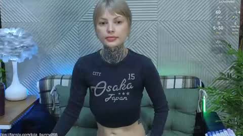 Lola online show from May 5, 5:14 am