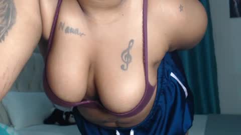 Annah online show from June 21, 1:56 am
