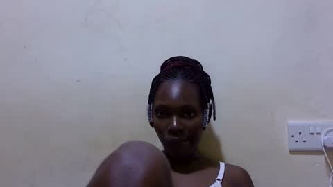 pretty_leila1 online show from April 10, 11:59 am