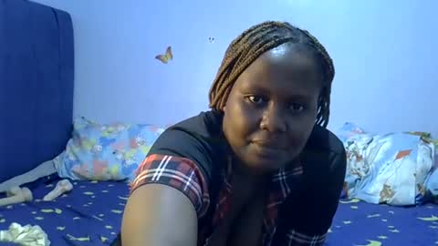 prettymel_3 online show from June 17, 10:26 pm