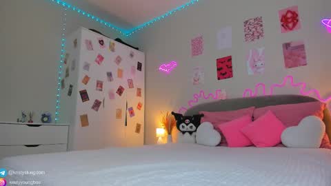 Kristy online show from May 30, 9:08 am