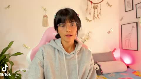 princessluna_14 online show from May 12, 11:36 pm