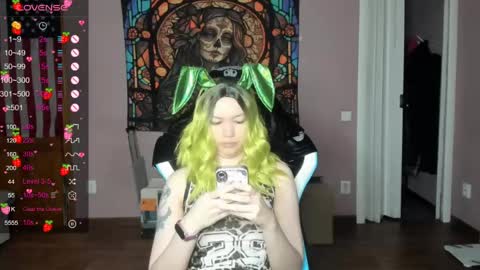 Di online show from May 28, 2:42 am