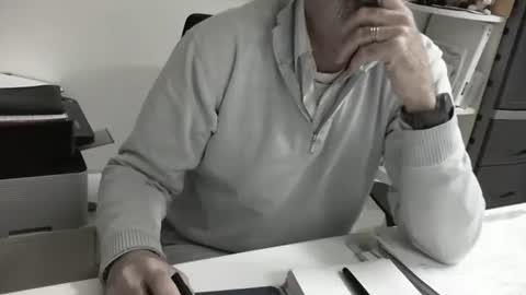 mature hairy guy online show from May 2, 2:56 pm