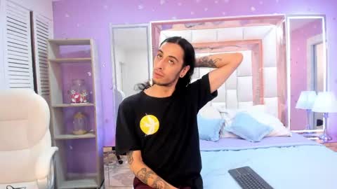 Experienced guys  online show from June 2, 7:27 pm