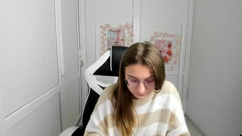 Amelie online show from May 31, 8:46 am