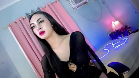 queen_danaya online show from July 6, 6:21 pm