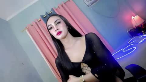 queen_danaya online show from July 5, 4:19 am