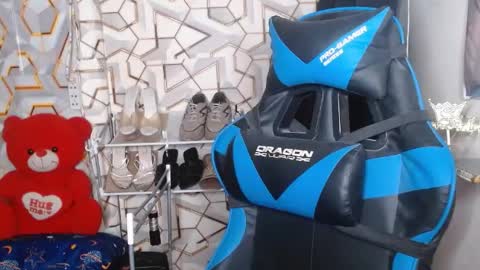 queensteffi online show from June 15, 10:46 pm