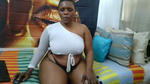 queenteex6993 online show from August 5, 7:49 am