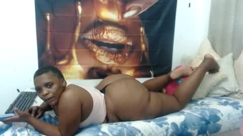 queenteex6993 online show from June 28, 5:31 pm