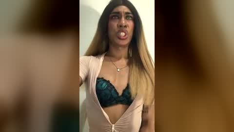 quinn_octavia online show from July 23, 3:31 pm