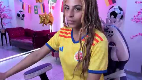 Rachel  online show from July 7, 11:25 am