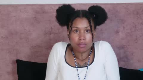 RachelAnn online show from May 22, 1:51 pm