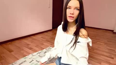 Rachel online show from November 10, 9:12 am