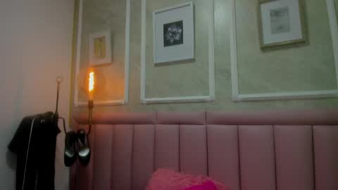 raven_loove online show from May 4, 5:08 pm