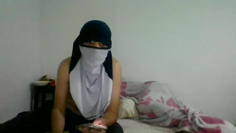 red_and_black_masks online show from June 19, 2:39 am
