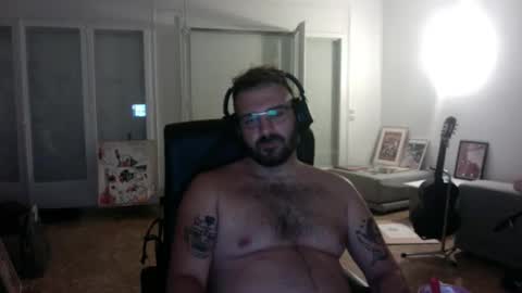redbonezzzz online show from June 8, 12:27 am