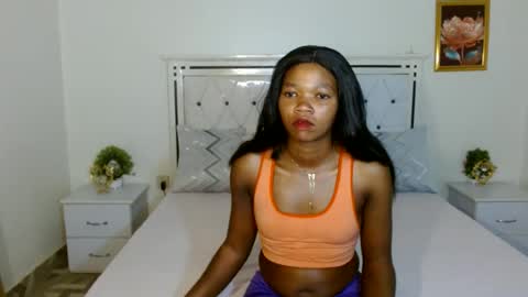Rorenah online show from June 25, 6:02 pm