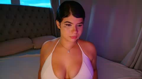 Rosalie Bliss online show from May 31, 7:26 pm