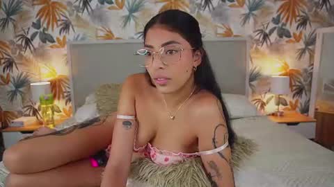Chloe online show from July 6, 7:38 am