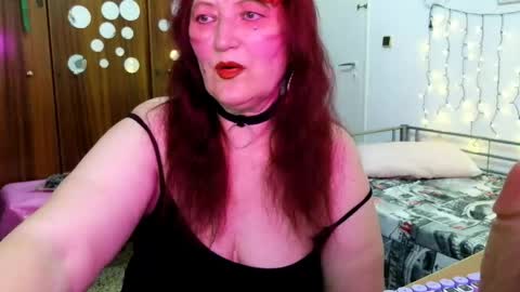 SabrinaXlovess online show from June 4, 5:30 pm